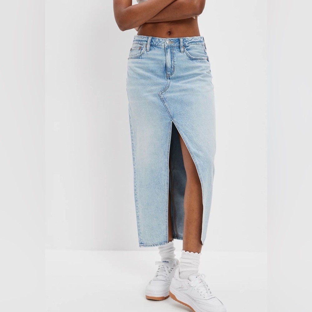 American Eagle Low‎ Rise Denim Maxi Skirt